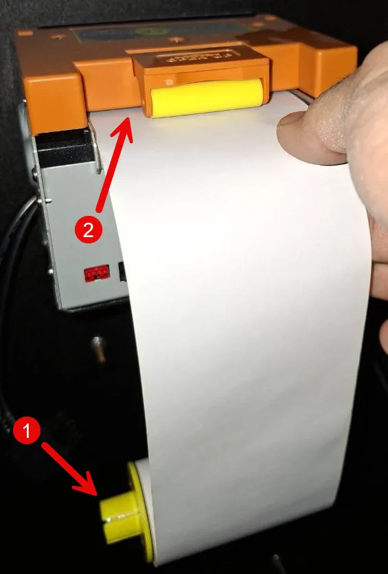 قرار دادن رول کاغذ در پرینتر کیوسک بانکی و تست چاپ نوبت-تصویر۱